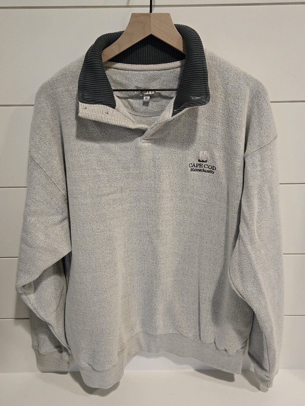 Cuffys Cape Cod Men's Light Gray Pullover Sweater
